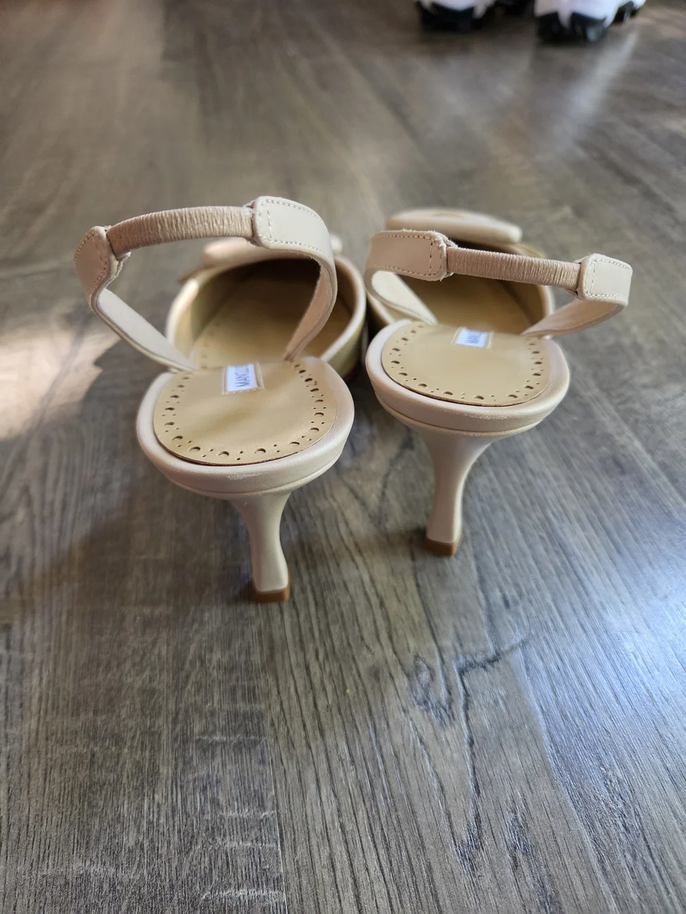Light Beige Calf Leather Buckle Detail Slingback Pumps - Picture 4 of 10